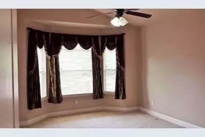 8512 Alophia Drive, Austin, TX 78739 - Photo 9