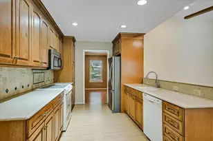 8821 Silverarrow Cir, Austin, TX 78759 - Photo 11