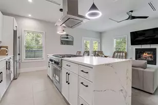 1111 W Annie St, Austin, TX 78704 - Photo 7