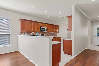 106 Hummingbird Cove, Georgetown, TX 78633 - Photo 11