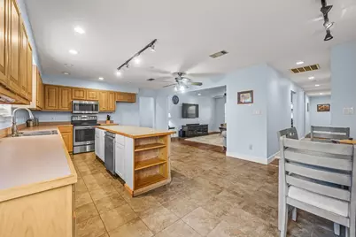 2110 Spring Valley Drive, Dripping Springs, TX 78620 - Photo 19