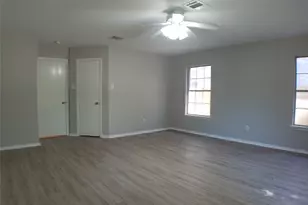 11208 Blairview Ln, Austin, TX 78748 - Photo 9