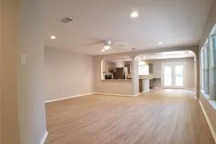 11208 Blairview Ln, Austin, TX 78748 - Photo 3