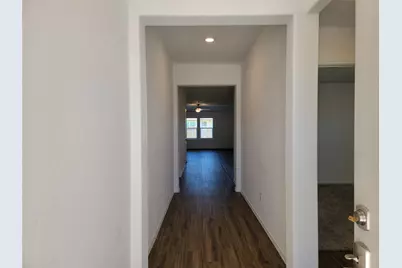 105 Ulmus Street, Hutto, TX 78634 - Photo 5