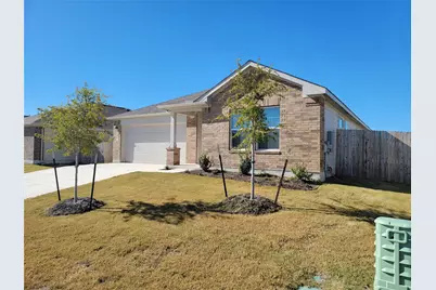105 Ulmus Street, Hutto, TX 78634 - Photo 3