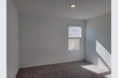 105 Ulmus Street, Hutto, TX 78634 - Photo 9