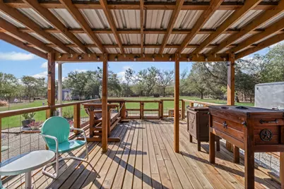 864 Rolling Oaks Drive, Luling, TX 78648 - Photo 21