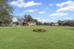 864 Rolling Oaks Dr, Luling, TX 78648 - Photo 25