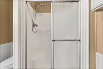 864 Rolling Oaks Drive, Luling, TX 78648 - Photo 15