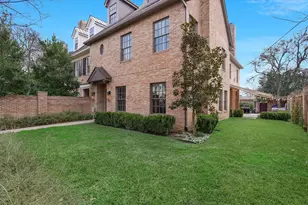3705 Gilbert St, Austin, TX 78703 - Photo 3