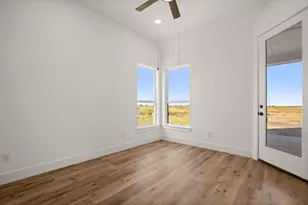 142 Desperado Loop, Del Valle, TX 78617 - Photo 17