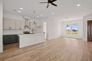 142 Desperado Loop, Del Valle, TX 78617 - Photo 3