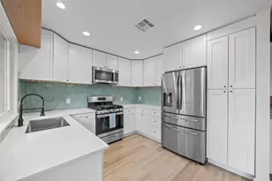 4703 Candletree Ln, Austin, TX 78744 - Photo 23