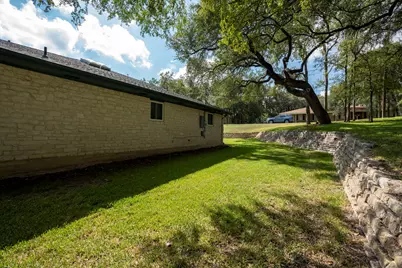 404 Hunt Lane, Buda, TX 78610 - Photo 9