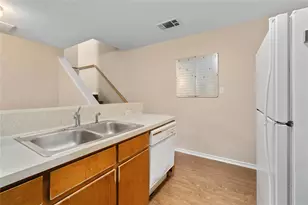 2904 Kestrel Dr, Austin, TX 78745 - Photo 9