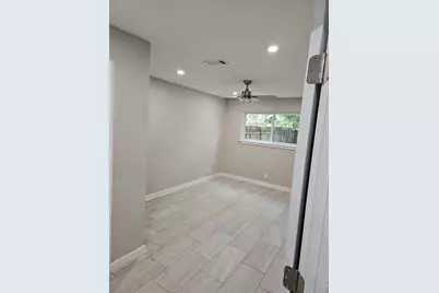 2112 Courtney Street #B, Austin, TX 78745 - Photo 5