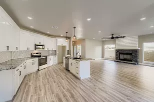 1403 Sunset Dr, Marble Falls, TX 78654 - Photo 11