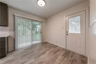1113 Sycamore St, San Marcos, TX 78666 - Photo 7