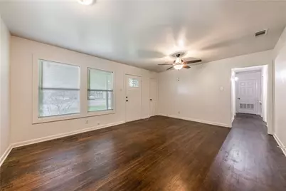 1113 Sycamore Street, San Marcos, TX 78666 - Photo 3