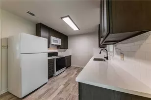 1113 Sycamore St, San Marcos, TX 78666 - Photo 15