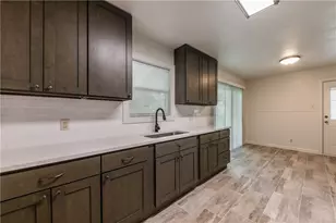 1113 Sycamore St, San Marcos, TX 78666 - Photo 17