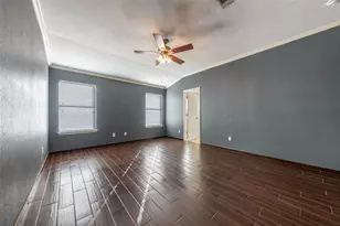 207 Baldwin St, Hutto, TX 78634 - Photo 11