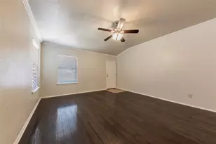 207 Baldwin St, Hutto, TX 78634 - Photo 13