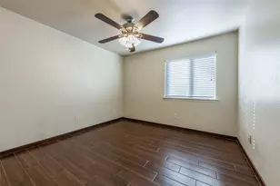 207 Baldwin St, Hutto, TX 78634 - Photo 9