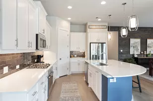 654 Dayridge Dr, Dripping Springs, TX 78620 - Photo 13