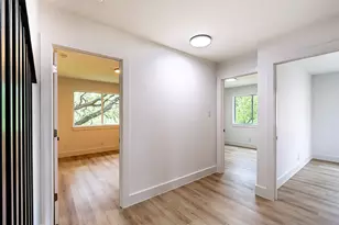 9111 Hazelhurst Dr, Austin, TX 78729 - Photo 17