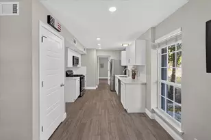 8608 Delaware Ct, Austin, TX 78758 - Photo 5