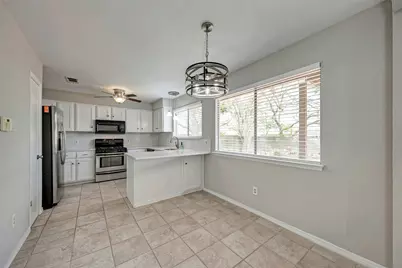 2804 Sissinghurst Drive, Austin, TX 78745 - Photo 11