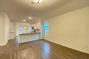 529 Greatest Gift Wy, Jarrell, TX 76537 - Photo 5