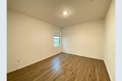 529 Greatest Gift Way, Jarrell, TX 76537 - Photo 15