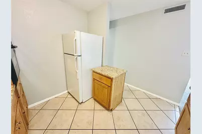 601 W 11th Street #225, Austin, TX 78701 - Photo 3