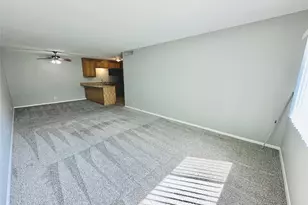 601 W 11th St, Austin, TX 78701 - Photo 7
