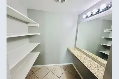 601 W 11th Street #225, Austin, TX 78701 - Photo 15