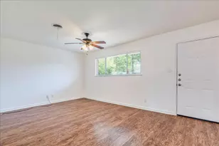 1417 Braes Ridge Dr, Austin, TX 78723 - Photo 5