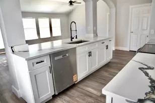 19120 Leigh Ln, Pflugerville, TX 78660 - Photo 5