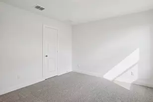 136 Union Pacific Dr, Cedar Creek, TX 78612 - Photo 11