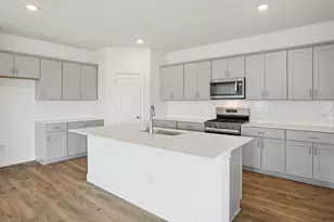 136 Union Pacific Dr, Cedar Creek, TX 78612 - Photo 9