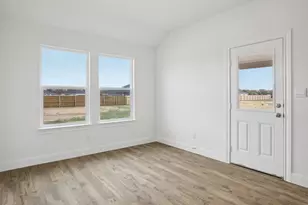 136 Union Pacific Dr, Cedar Creek, TX 78612 - Photo 3