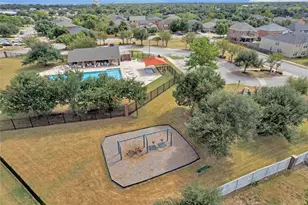 511 Estes Park, Taylor, TX 76574 - Photo 31