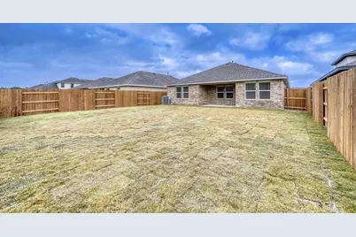 1936 Bandito Bluff Pass, Leander, TX 78641 - Photo 17