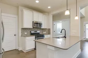 7906 Wildcat Pass, Austin, TX 78757 - Photo 9