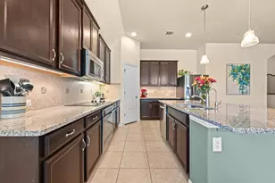 703 N Emory Cove, Hutto, TX 78634 - Photo 11