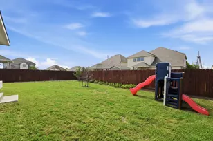 703 N Emory Cove, Hutto, TX 78634 - Photo 23