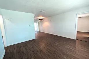 3413 Lynridge Dr, Austin, TX 78723 - Photo 5