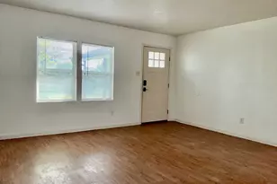3413 Lynridge Dr, Austin, TX 78723 - Photo 3