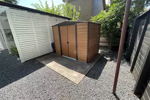 2402 Santa Rita St, Austin, TX 78702 - Photo 15